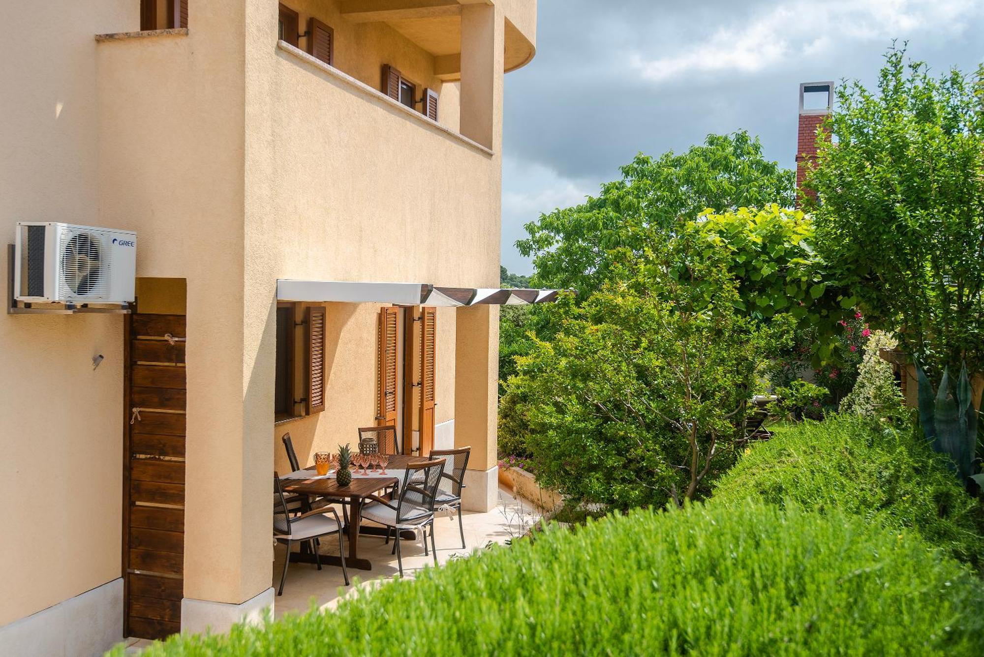 Apartments Buic Vinkuran Bagian luar foto